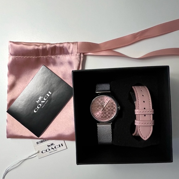 Coach Accessories - COACH WATCH GIFT SET